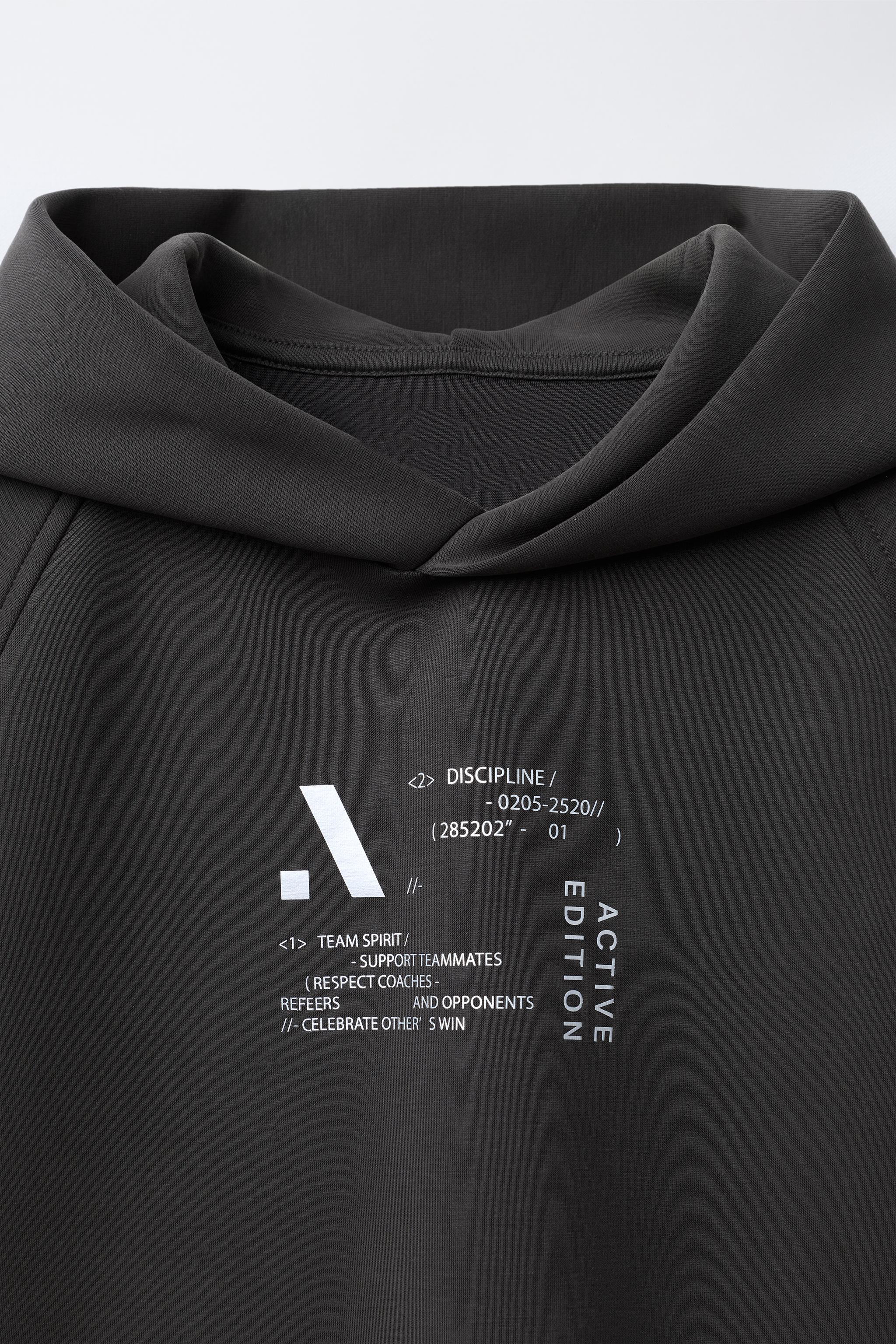 REFLECTIVE LOGO HOODIE SWEATSHIRT
